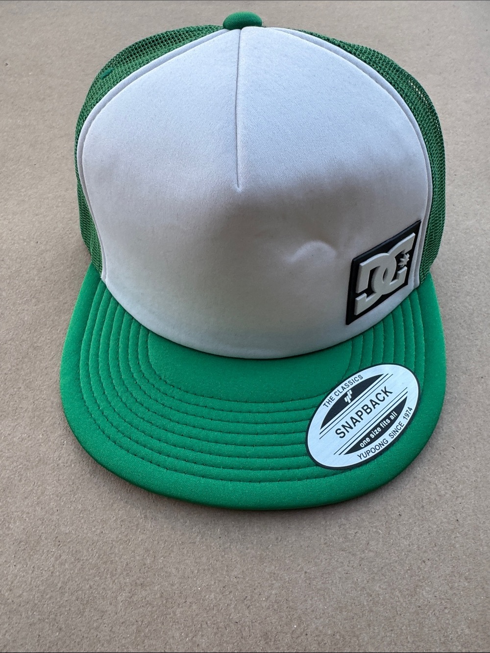 DC White Front Green Mesh Snapback Hat